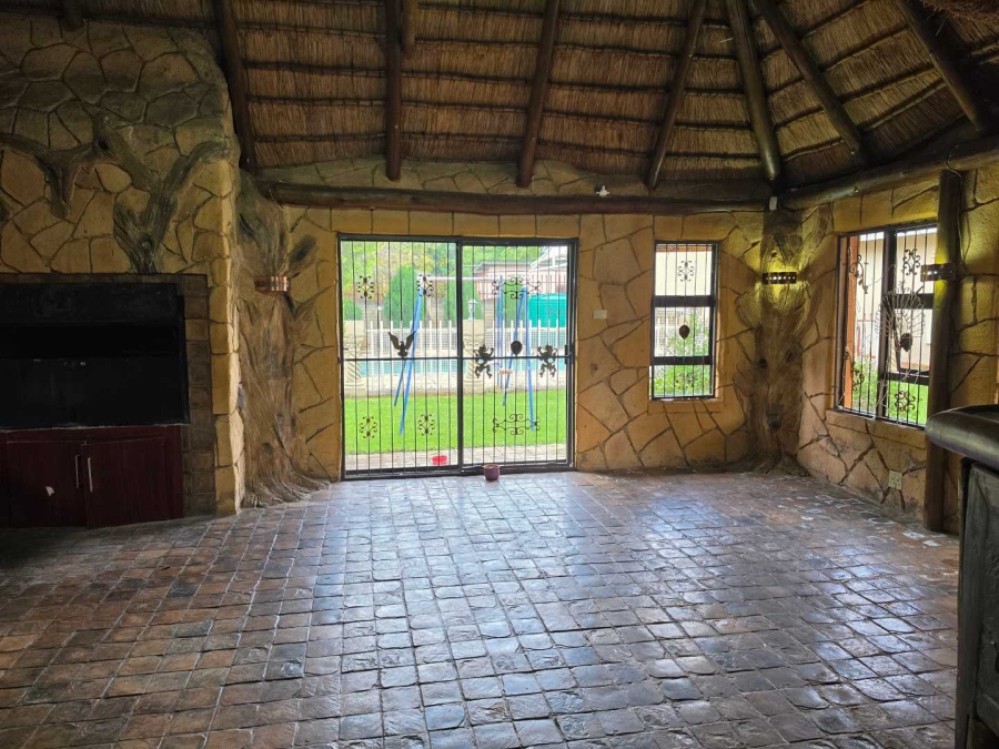 3 Bedroom Property for Sale in Rhodesdene Northern Cape